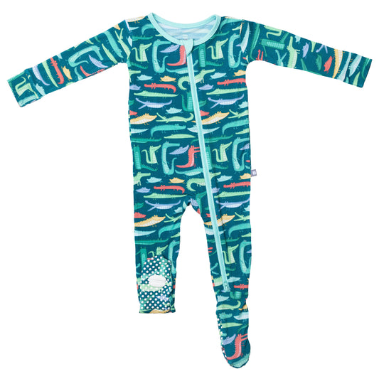 Alligator Footsie