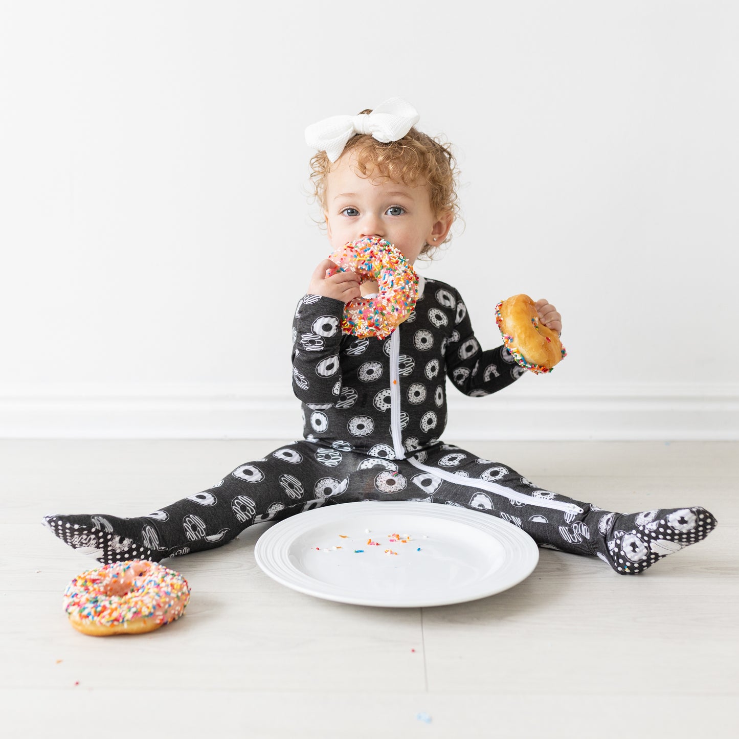 Chalkboard Donut Footsie